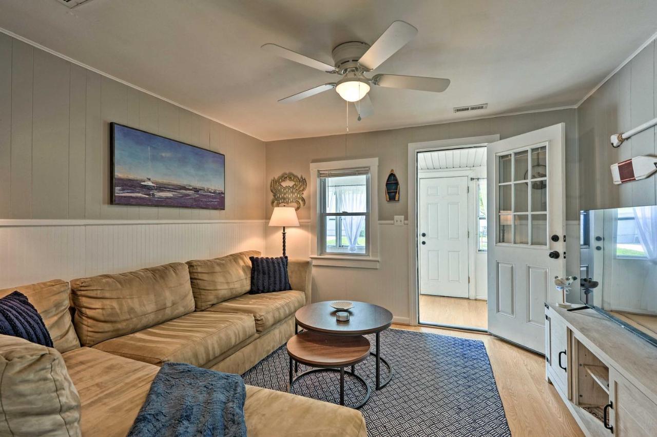 The Blue Crab Cottage - 3 Blocks From The Beach! Colonial Beach Exterior photo